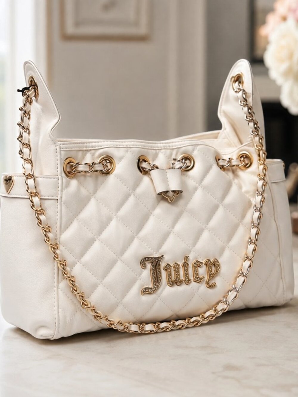 Juicy Couture White Quilted Shoulder Bag Gold Chain Strap NWT - Picture 3 of 6